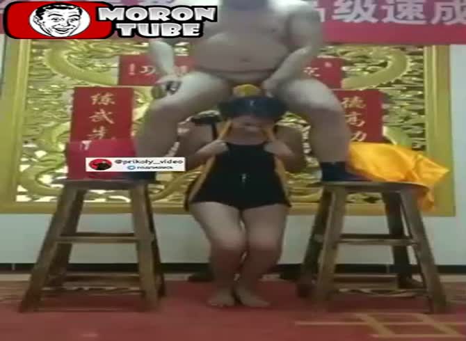 Video :He's got his wife by the balls!